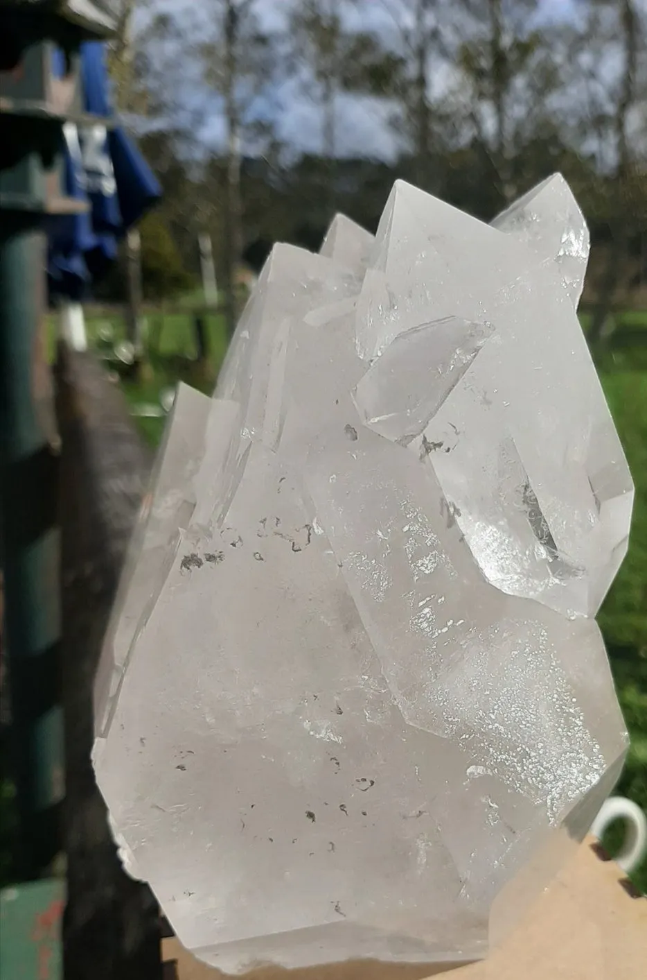 LARGE CLEAR QUARTZ CLUSTER