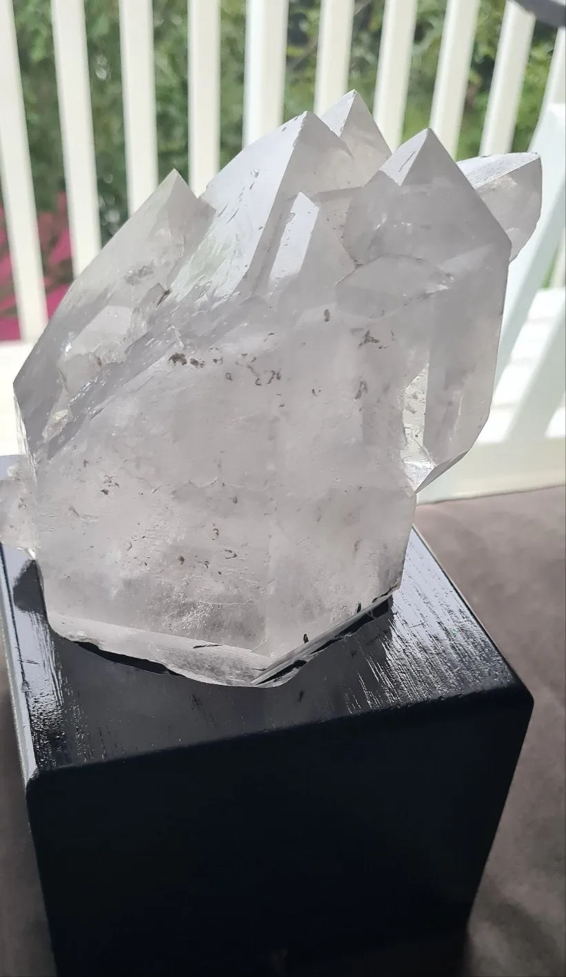 LARGE CLEAR QUARTZ CLUSTER
