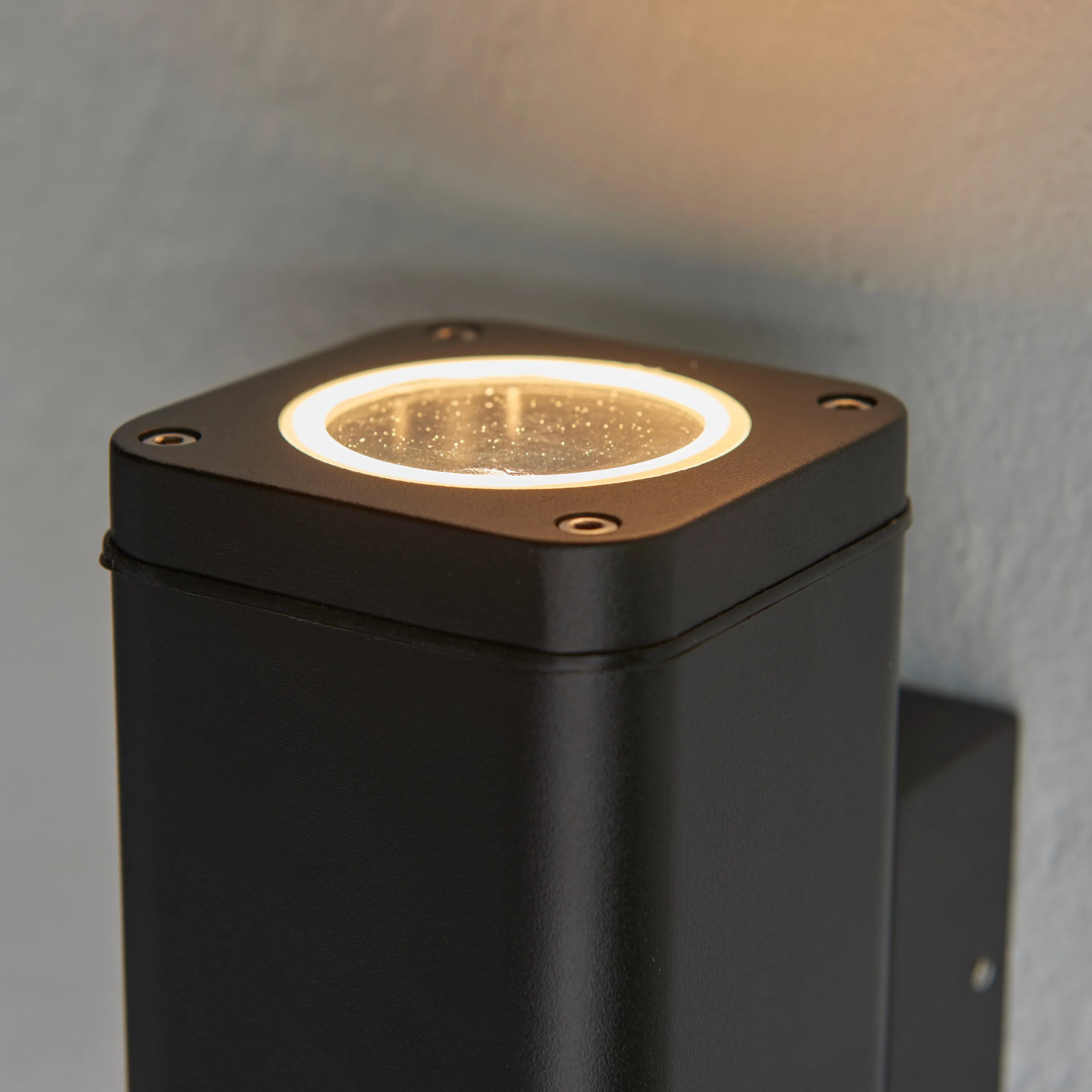 Outdoor Milton Wall Light | Black | 19cm