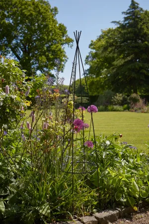 Tom Chambers Wigwam Obelisk 1.5m